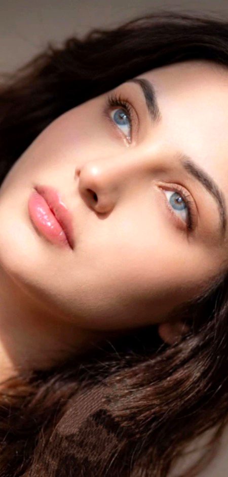 Unheard woman dream's
بھلا عورت کے دیکھے گئے خواب بھی
کبھی پورے ہوئے ہیں؟🤍