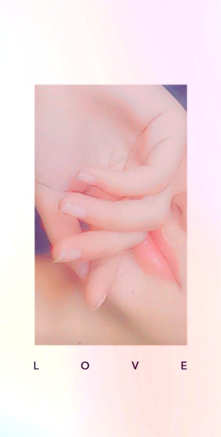 اُلجھن کیا بتاؤں؟؟؟؟ #میں تُمہیں اپنے دل کی.... !!❤ #تیرے ہی گلے لگ کر... !!! #تیری ہی شکایت کرنے #کو جی چاہتا ہے...❤