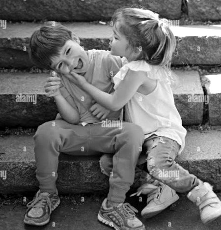 اور ماں باپ کے بعد جس پر آپ یقین  کرسکتے ہوں اور بہترین سہارا بڑے بھائی ہی ہوا کرتے ہیں
❤️🥰🧿