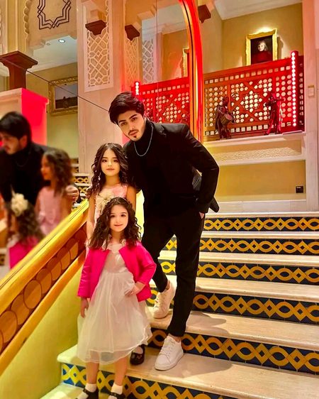 Beautiful People image