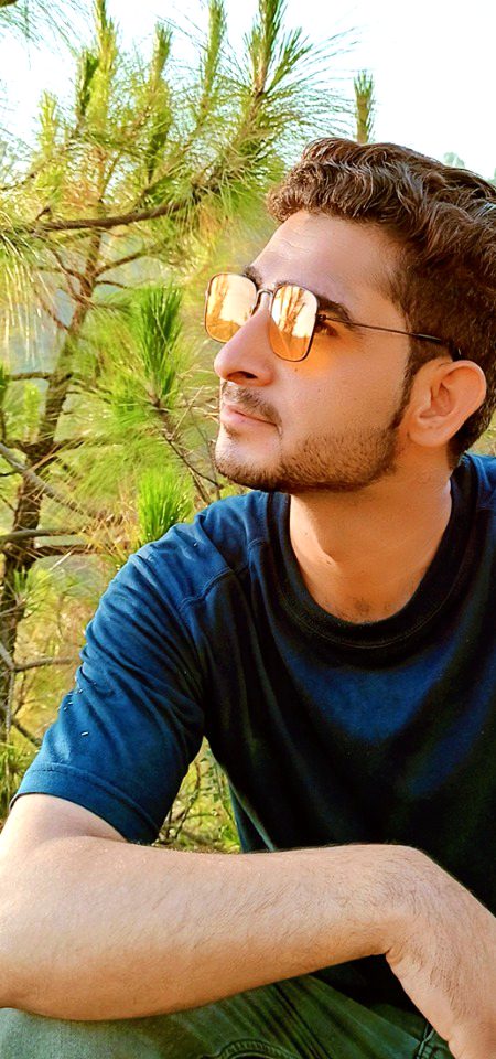 Hosh aya to sabhi khawab thay raiza raiza.. Jaisay urhtay huay auraQ e pareshaan Janaan .n1 😓😓😓