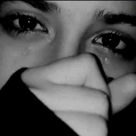 سسکیاں بھی نہیں سن پاتا کوہئ
اتنا گھٹ گھٹ کہ روتی ہے اب