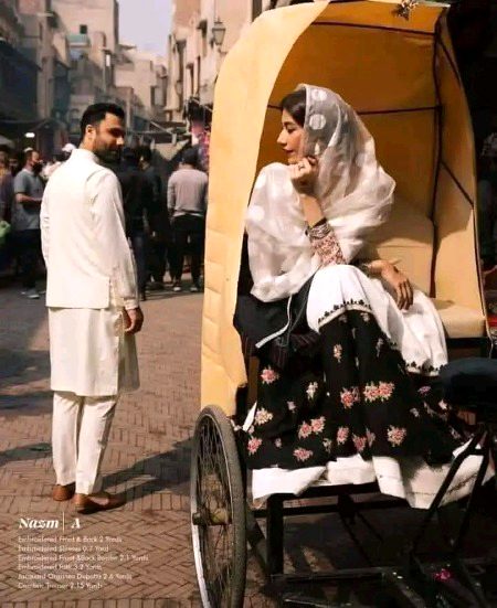 "میں پوری توجہ کا طلبگار ہوں تجھ سے"
 اوروں سے تعلق ہیں تو پھر دور رہا کر۔۔۔