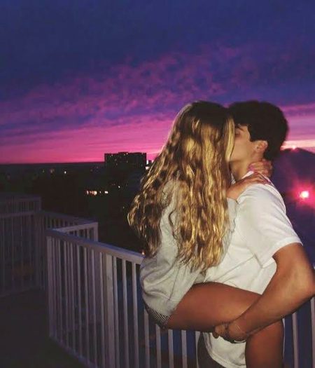 Life is full of pain but if you have a loving companion with you then this life is very beautiful 😊