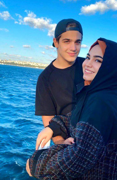 Beautiful People image