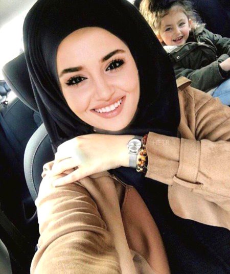 Turkish Celebs image