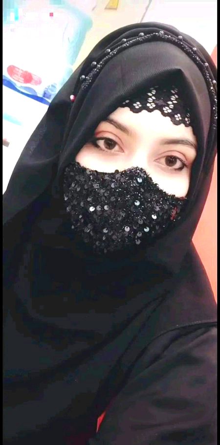 اگر تمھاری اولاد میں ایک بیٹا اور ایک بیٹی ہو اور تمھاری استعداد فقط ایک کو درسگاہ بھیجنے کی ہو تو تم بیٹی کو بھیجنا..!
❤