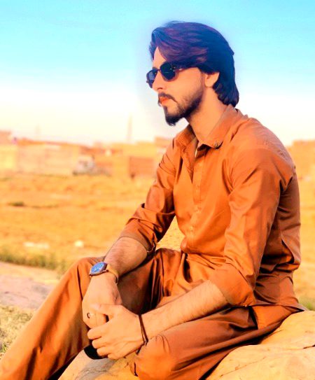 محبت چاہے جتنی ہی سچی اور گہری کیوں نہ ہو. اگر بزدل شخص سے ہوجائے تو ...
""😔وہ ادھوری ہی رہتی ہے...🖤🥀