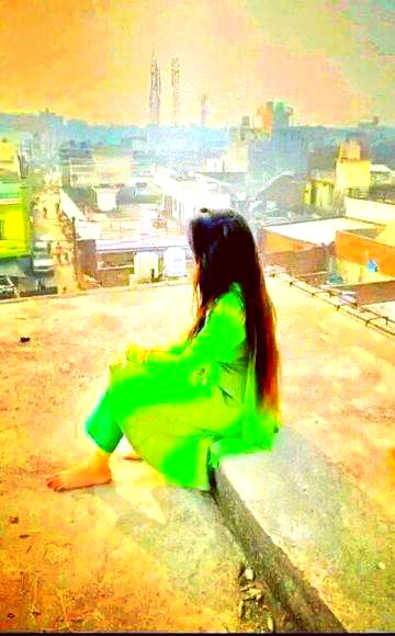 بہت کچھ ہے کہنے کو پر نہ جانے کیوں اب کچھ نہ کہوں وہی بہتر لگتا ہے