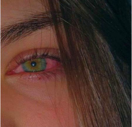 جب ٹپکے گا تیرے رخسار پہ تیری آنکھ کا پانی تجھے احساس تب ہو گا محبت کس کو
کہتے ہیں