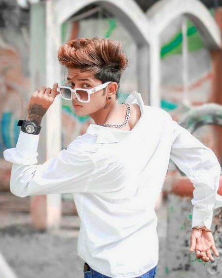 Dartee SUb MOut See,
Darr nOi khUda KaWw, 🥀