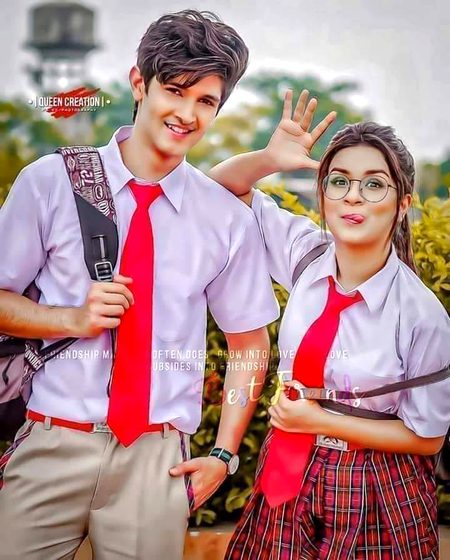 تجھے چاہوں میں اپنے انداز بدل بدل کے
میری زندگی کا اکلوتا عشق ہو تم💓💓