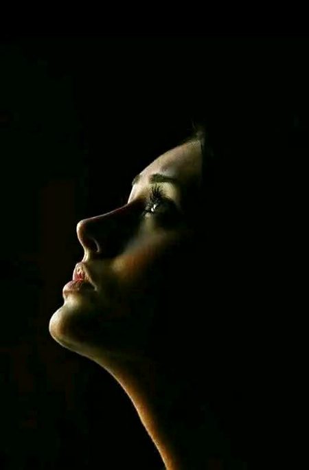 راہِ حیات میں کچھ مرحلے تو دیکھ لئیے..
یہ اور بات ھے کہ تیری آرزو نہ راس آئی💔Unzii🥀