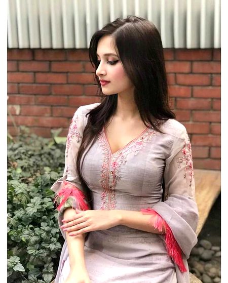 Beautiful People image