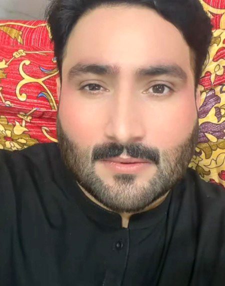 پشتونوں کے دلوں پر راج کرنے والا آمجد بھائی کو اللہ پاک لمبی زندگی عطا فرمائیں ۔آمین