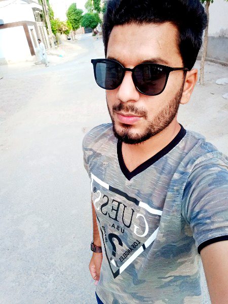 ﮨﻢ ﺧﻮﺩ ﮐﮩﺘﮯ ﮨﯿﮟ _ ﮨﻢ ﺍﭼﮭﮯ ﻧﮩﯿﮟ
..
..
ﭘﮭﺮ ﮐﯿﻮﮞ ﺟﻠﺘﯽ ﮨﮯ _ ﺩﻧﯿﺎ ﮨﻢ ﺳﮯ ؟؟