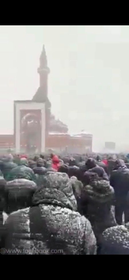 روس ماسکو مائنس 20 میں نماز جمعہ کا روح پرور منظر