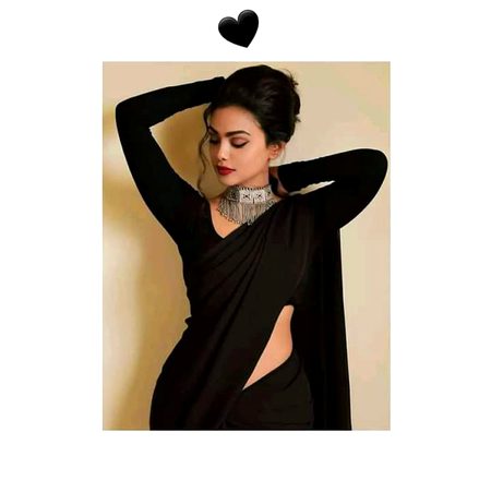 تمہارے حُسن و جمال پر 💞
کالے کپڑے کمال لگتے ہیں 💣🖤🙈
For u my cute friend Tania ❣️