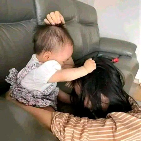 پہلے میرے بال چھوڑو پھر میں آپ کےچھوڑونگی😮💨🤭😟