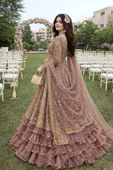 Beautiful People image