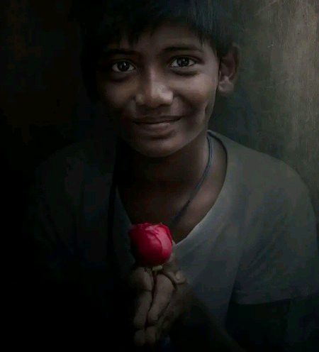 اکیلے رہنا شروع کیا تو پتہ چلا کہ دکھ کی اصلی وجہ تو لوگ ھی تھے۔