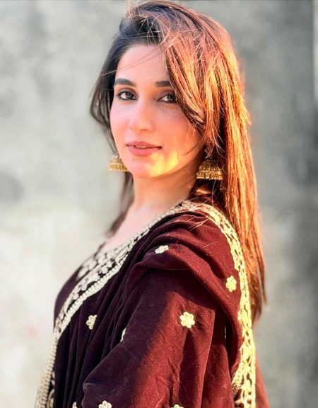 اگر اپ خوش رہنا چاہتے ہیں تو
لوگوں کے ساتھ توقعات والا باپ ہمیشہ کے لیے بند کر دو