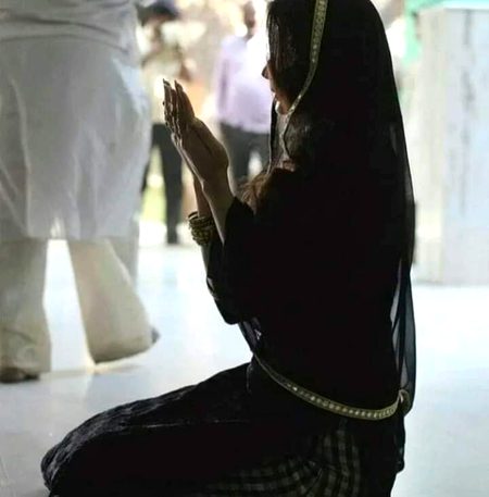 Saaf Neyat say manga jay tou ..Raab Naseeb say ziada deta ha.. beshak