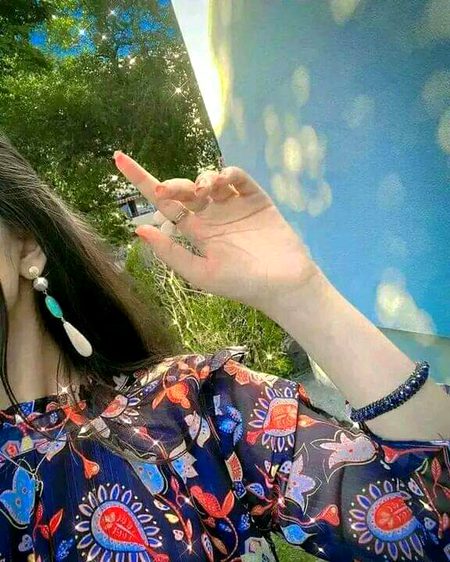 Beautiful People image