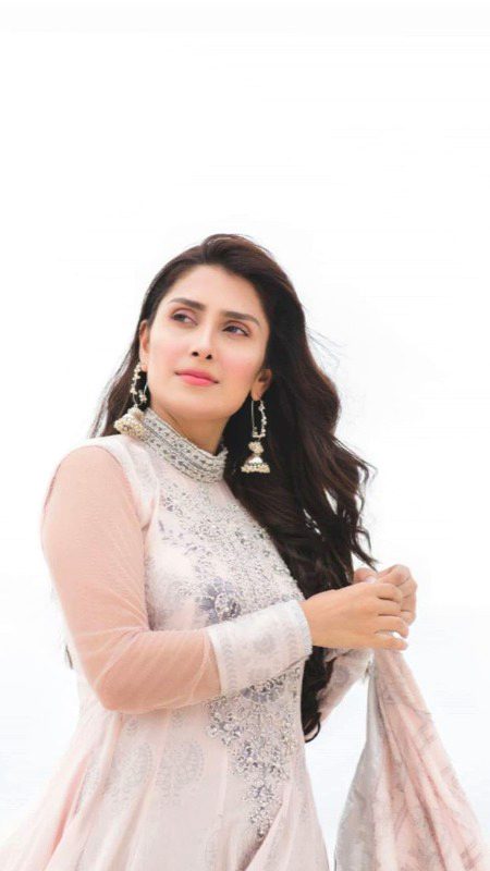 Pakistani Celebs image