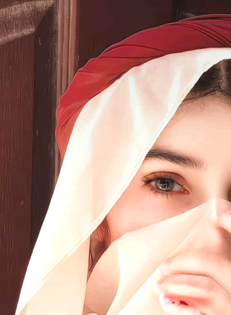 طویل نہ سہی مختصر تو ھو گا
دل کی کتاب میں ذکر ھمارا🫶