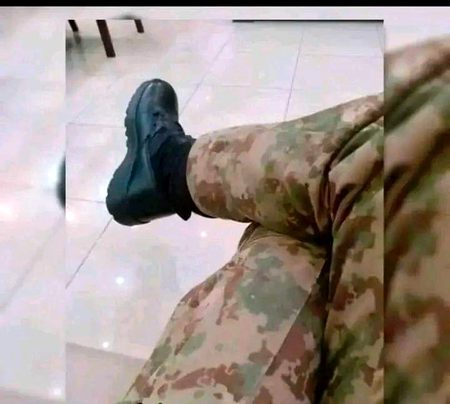 *محبّت اظہار مانگتی ہے ۔۔🙊"*
*اگر کسی کو مجھ سے ہے تو کردے 🙈