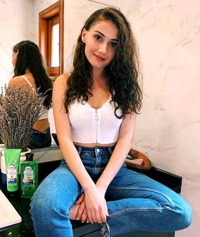 Sevda ergenci by turna hatun in ertugrul ghazi and zeynep in shajar e mamno😘👌