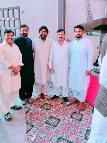 کبھی یہ نہ سمجھنا کے تیرے قابل نھیں ھم ⁦❤️⁩
ترستے ہیں 🙇وہ لوگ جن سے ملتے نھیں ھم⁦⁦💯⁦❤️⁩🖕.