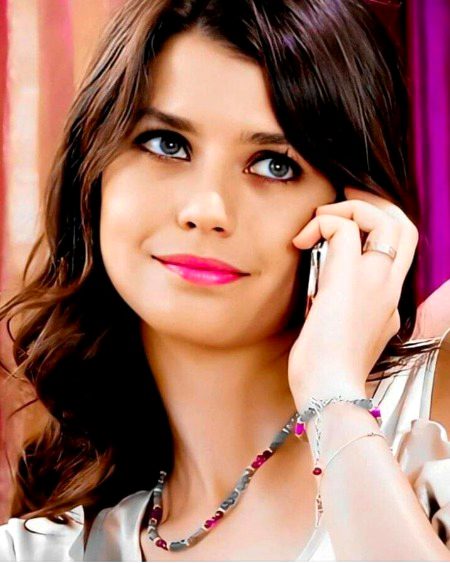 Turkish Celebs image