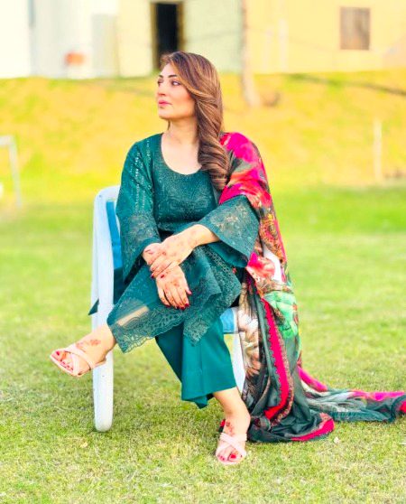 Beautiful People image