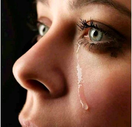 جن کے دل پہ چوٹ لگتی ہے ناں🥀 FM 🥀
وہ آنکھوں سے نہیں دل سے رویا کرتے ہیں🔥 Mahii 💔