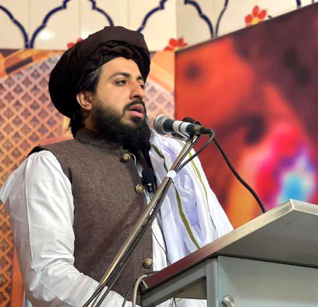 کیا کسی جماعت کے پاس ایسا قائد ہے جسے جیل میں خود پر ہونے والے بے پناہ تشدد کی پرواہ ہونے کے بجاۓ اپنے کارکنان کی اتنی فکر ہو😭 
سلام ہے میرے قائد محترم کو✊
#عرس_امیرالمجاہدین 
