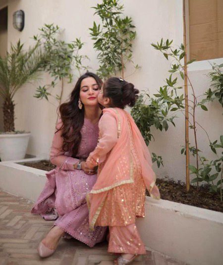 Pakistani Celebs image