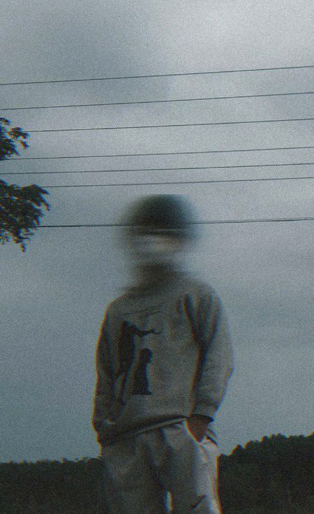 کسی کے رہنے یا چھوڑ جانے کی اپنی اپنی نشانیاں ہیں
کہ آدھا ٹوٹا ہوا ہے دل کا مکان ،،،،، آدھا بنا ہوا ہے