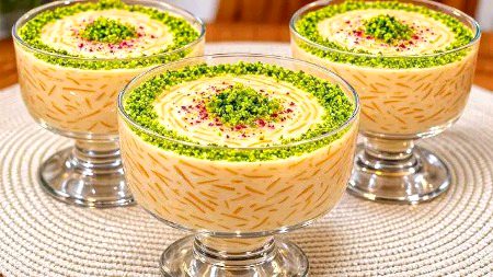 ان ہاتھوں میں تمھارا ہاتھ ہوتا تو کتنا اچھا ہوتا 
عید کا پہلا دن تمھارے ساتھ ہوتا تو کتنا اچھا ہوتا