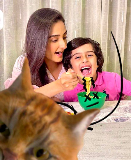 Pakistani Celebs image