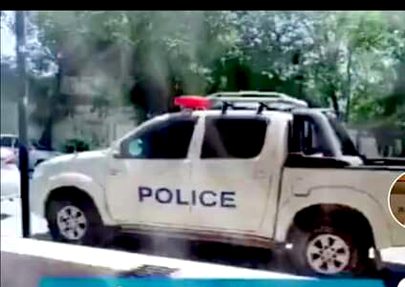 نام کمانا تو پِھر بھی آساں لگتا ہے.!
مت پُوچھو جب رِزق کمان پڑ جاتا ہے.🙂
.r5 uff garmi 😍