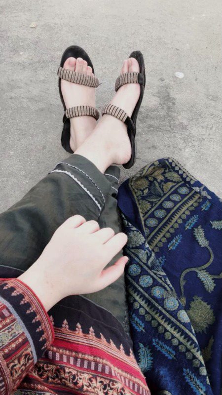 Jo lk ni krta wo unfollow kre abi 😤