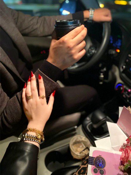 اک ملاقات ہو تو میرے پاس ہو 🫰