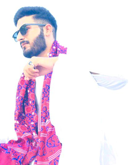 اپنا معیار بلند کیجئے👉
ہم اچھے لگیں گے آپ کو😘