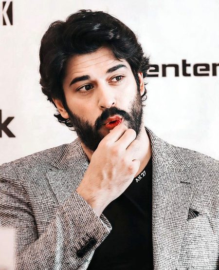 Turkish Celebs image