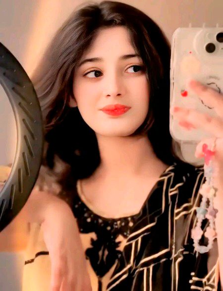 Beautiful People image