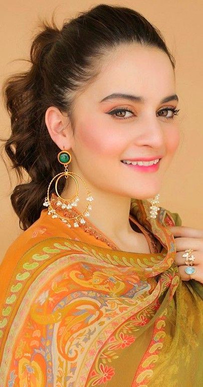 Pakistani Celebs image