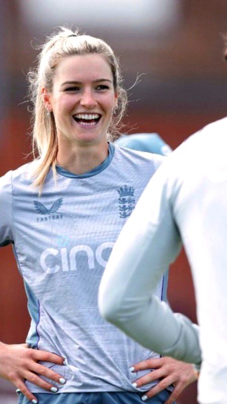 Beautiful People image