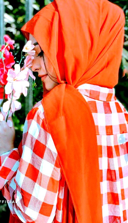 🔥لہجے فقط رسیلے ہیں لوگ اندر سے زہریلے ہیں✌️💯 -